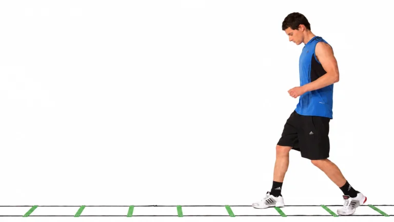 7.26: no-racquet, downward-gaze setup.