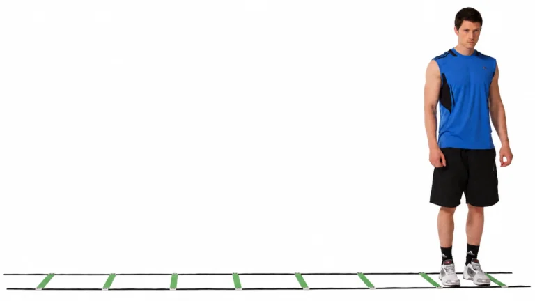 No-racquet setup at the end of the ladder.