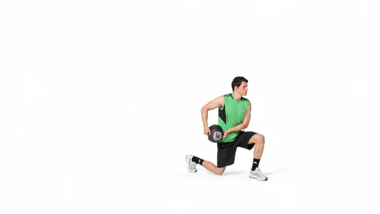 6.115 reference clip: forward lunge with the ball low beside the hip